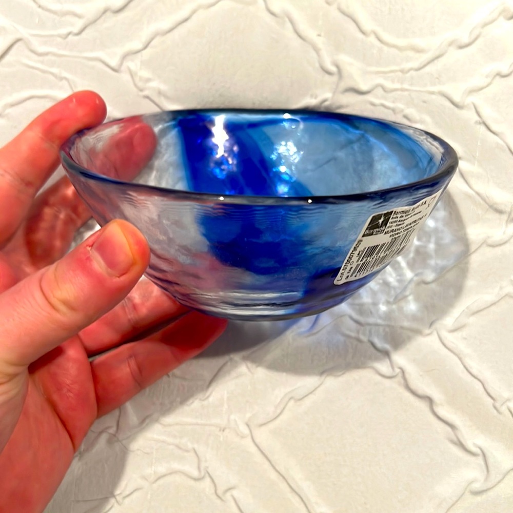 NWT set of 6 cobalt blue and clear glass bowls.